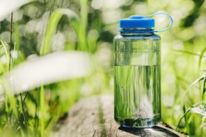 Mit wiederverwendbaren Trinkflaschen die Umwelt schonen